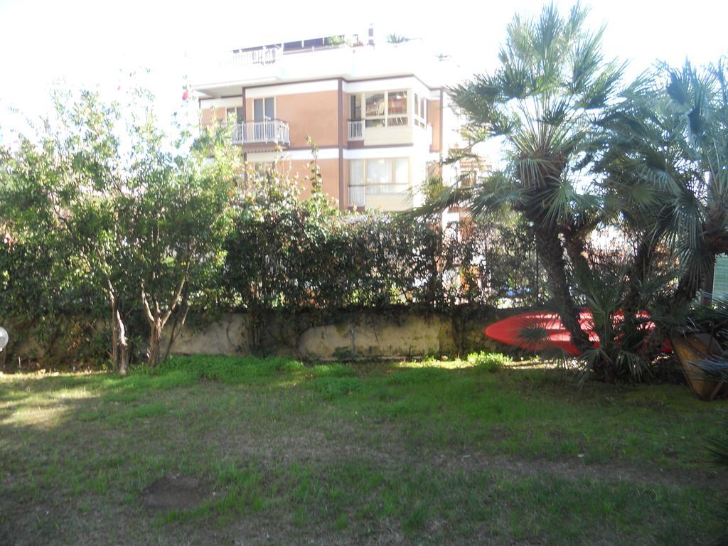 Villa Eleonora Формия Экстерьер фото